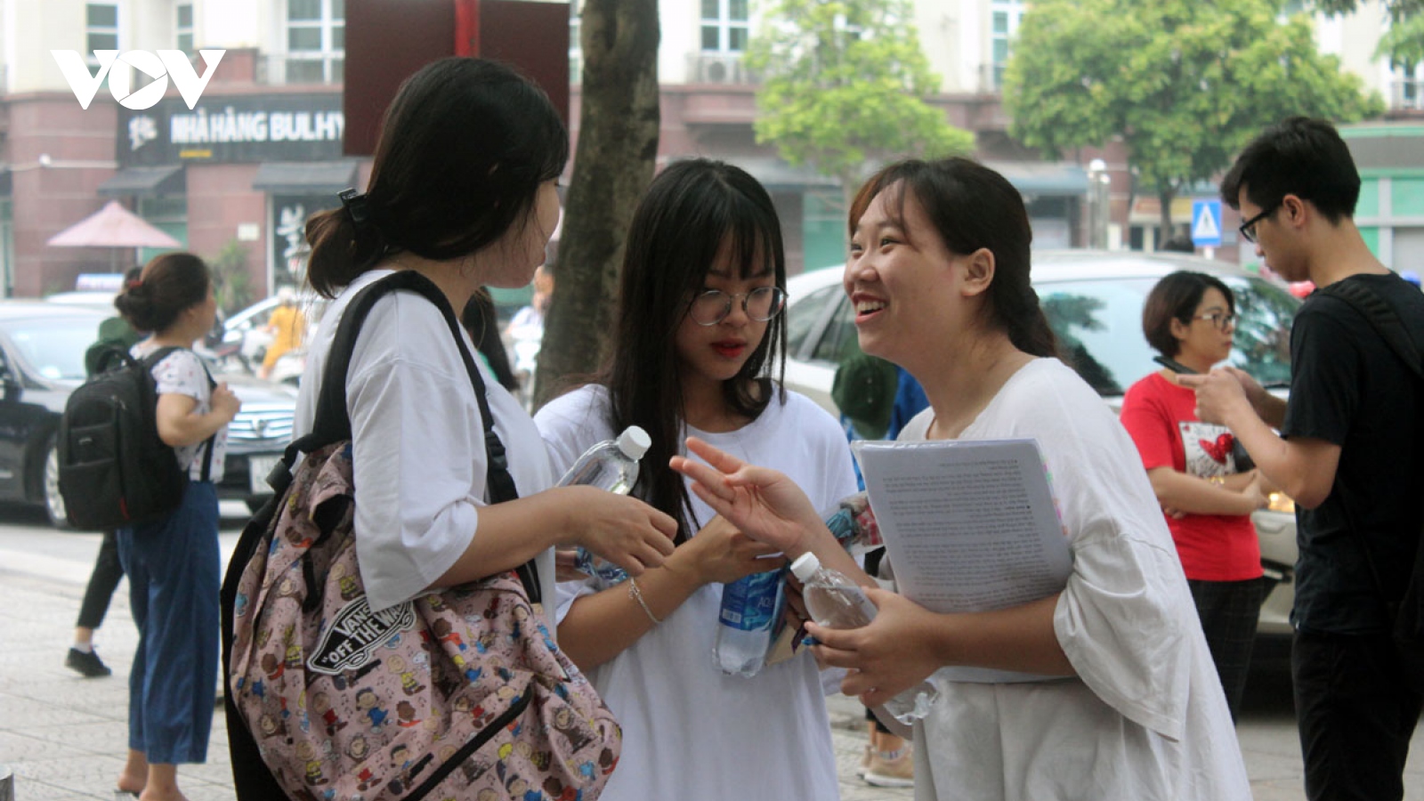 Một số trường THPT chuyên tại Hà Nội chốt lịch thi vào 10
